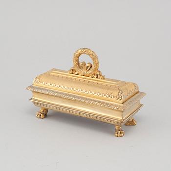 A bronze ink-stand in Empire style, around year 1900.