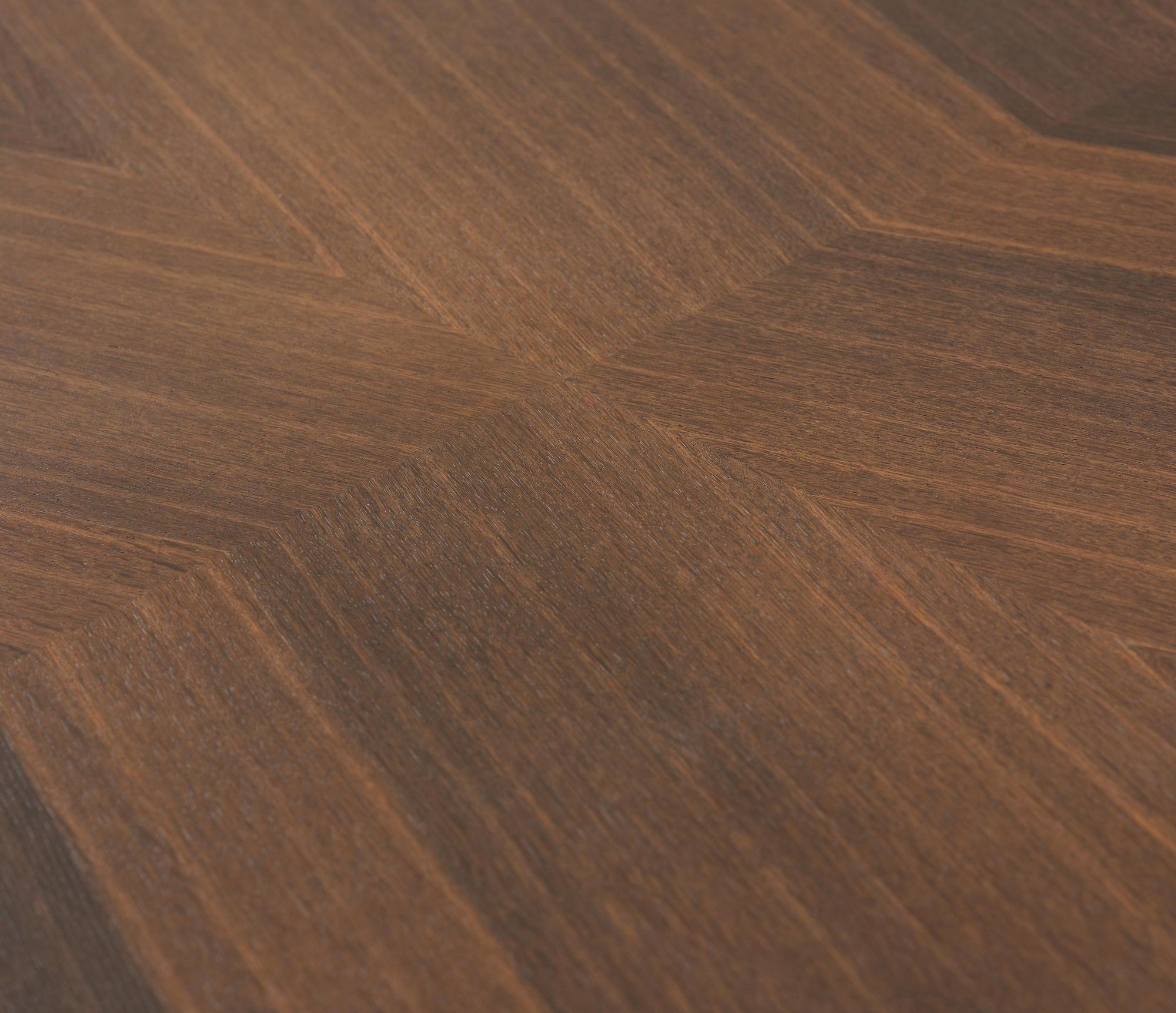 Antonio Citterio, an "Alex" dining table, B&B Italia, Italy, post 2017.