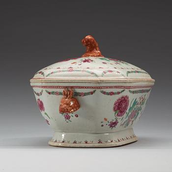 A famille rose tureen with cover and stand. Qing dynasty, Qianlong (1736-95).