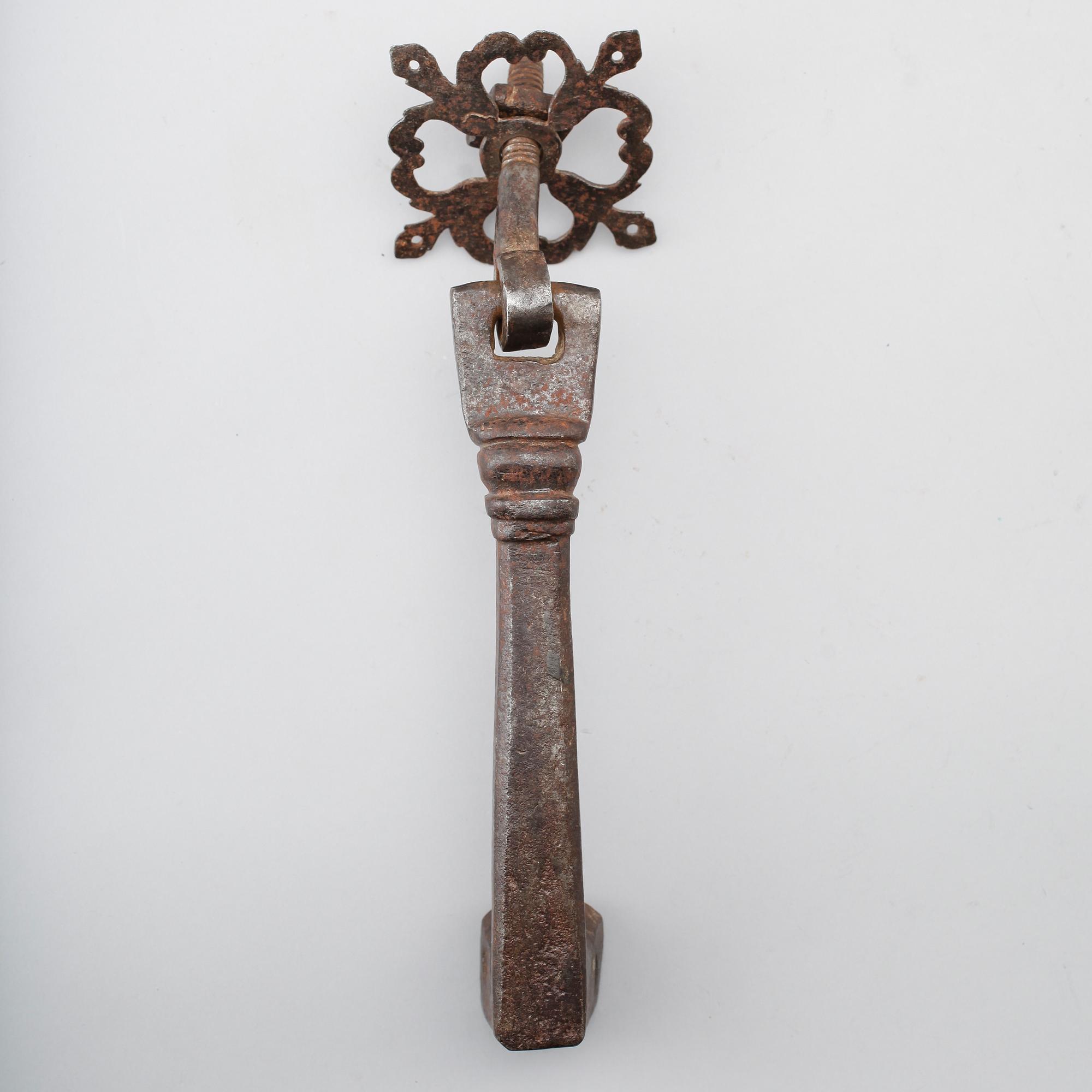 DÖRRKLÄPP, smide, 1600-tal.