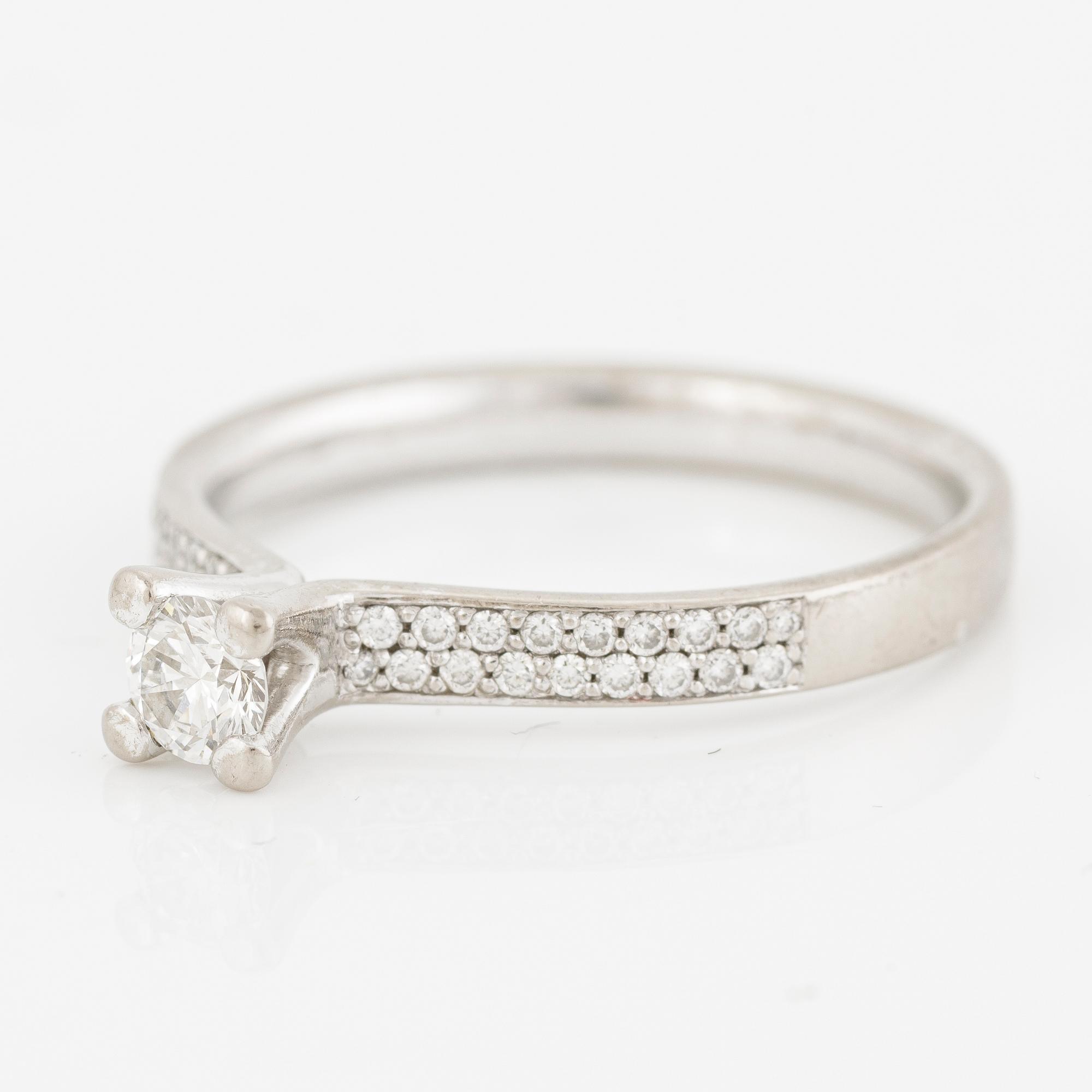Georg Jensen, ring, "Magic", 18K white gold with brilliant-cut diamonds.