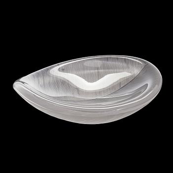 Tapio Wirkkala, art glass 'Lehti' (Leaf) bowl, model 3337, signed Tapio Wirkkala Iittala -56.