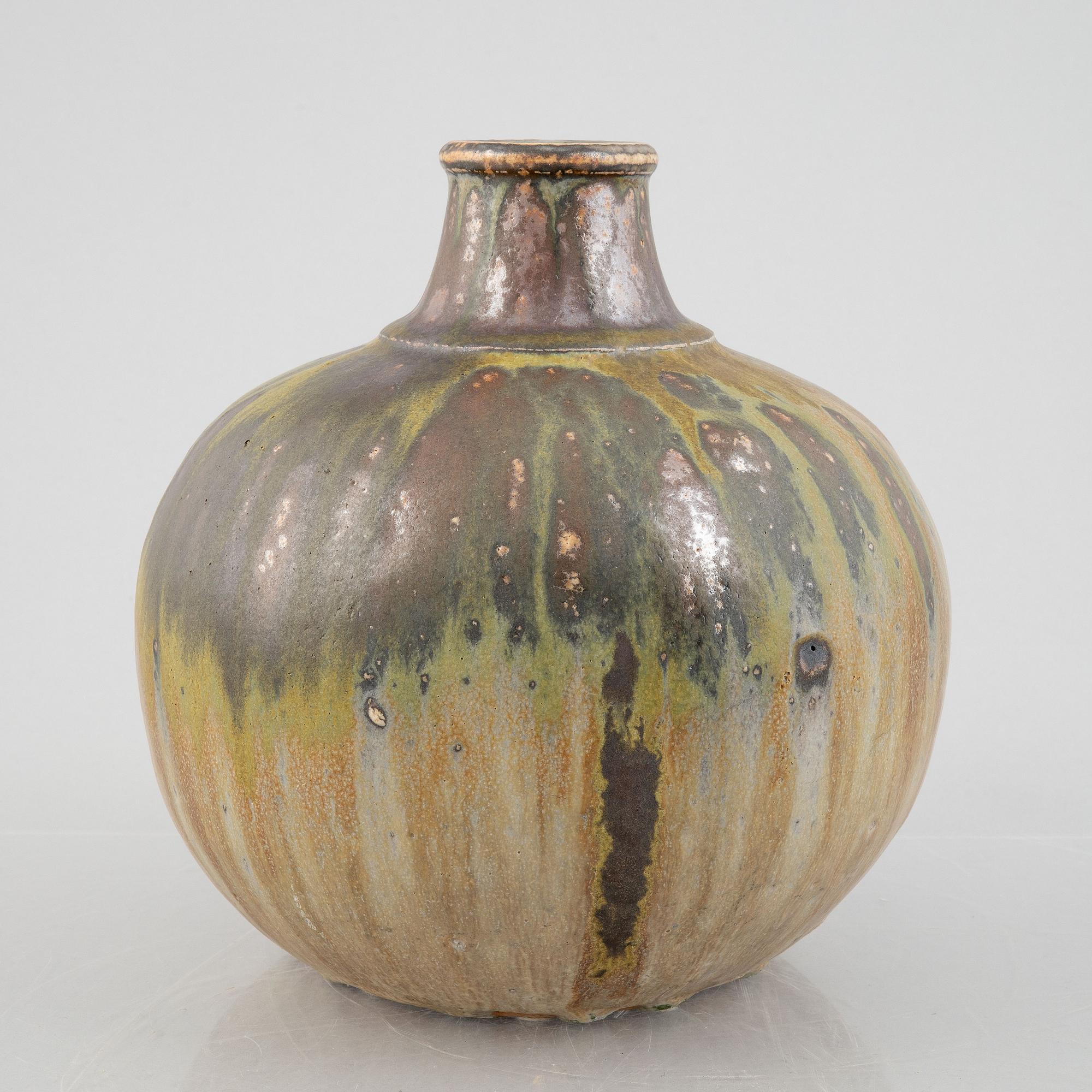 Rolf Palm, a stoneware vase, Mölle 1967.