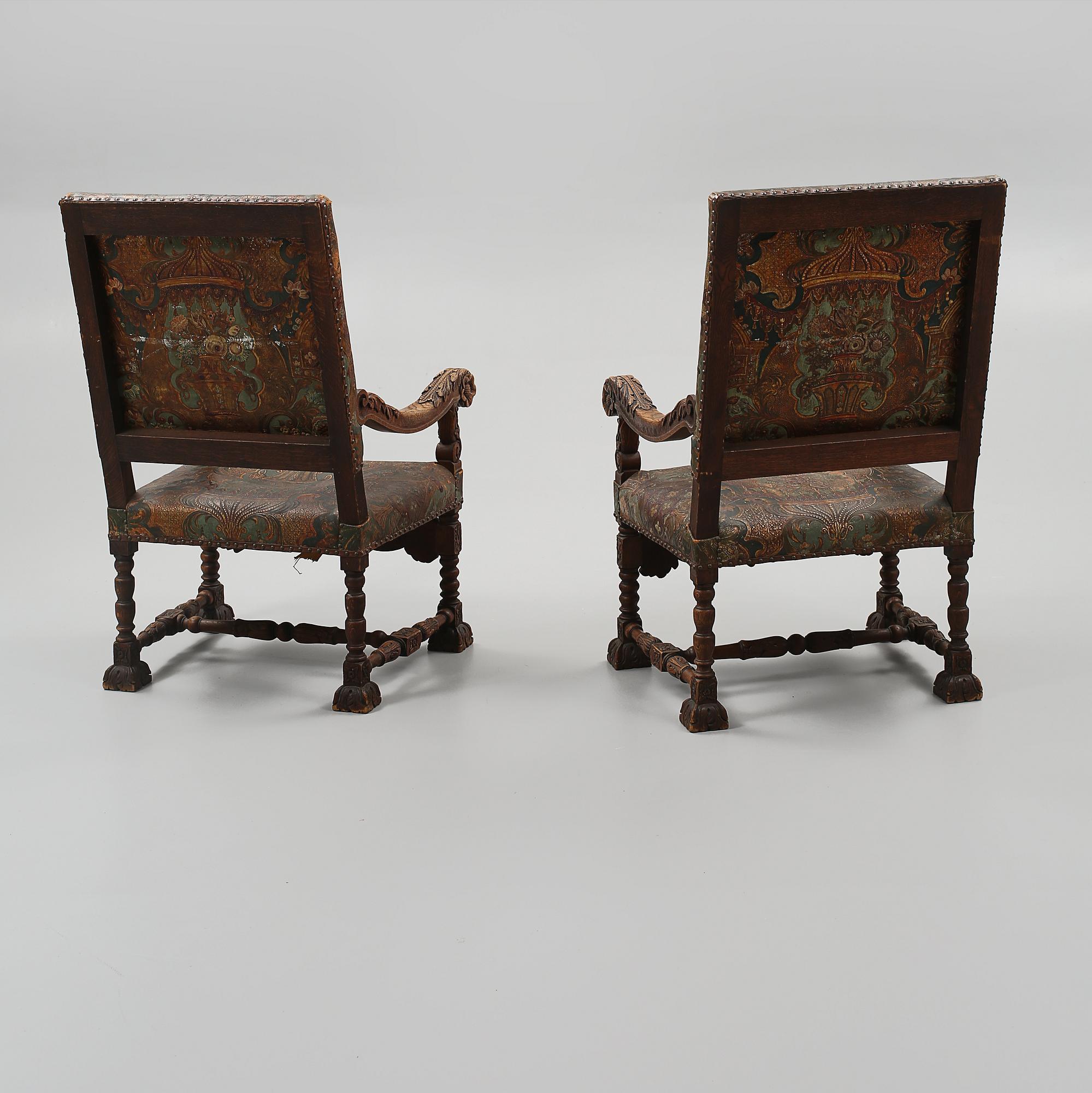 KARMSTOLAR, ett par, barockstil, omkring år 1900.