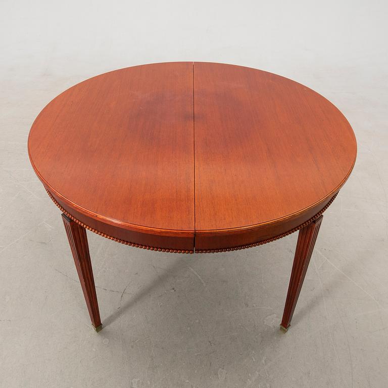 Dining table, Gustavian style, mid-20th century.