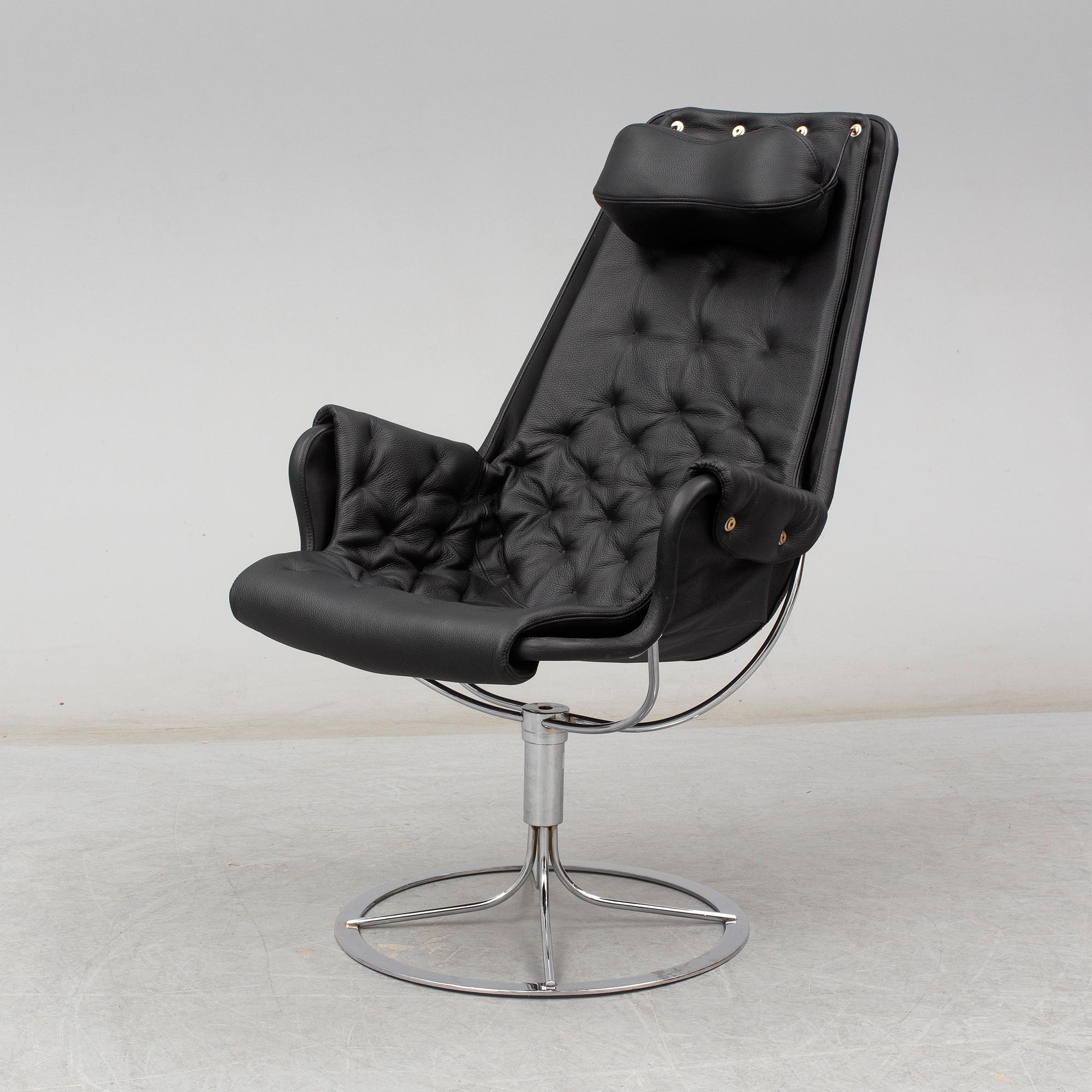 BRUNO MATHSSON, a black leather 'Jetson' easy chair from Dux, 21st Century.