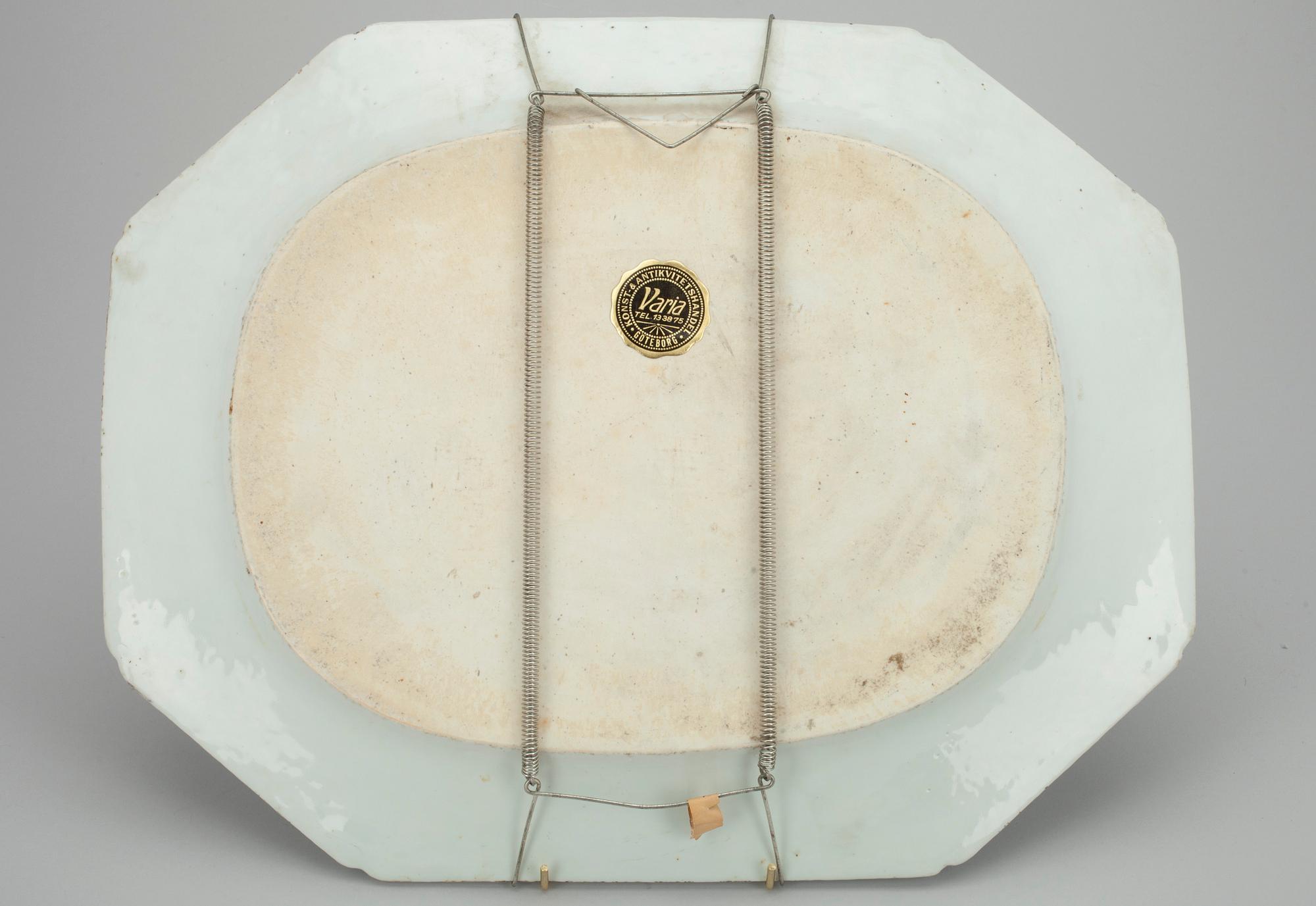 STEKFAT, porslin, Kina, Qian Long (1736-1795).