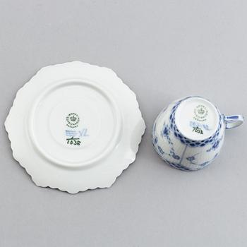Royal Copenhagen, a 'Musselmalet' part mocca service, Denmark (18 pieces).