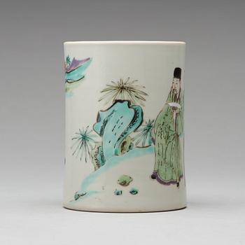 A famille rose brush pot, Qing dynasty, Yongzheng (1723-35).