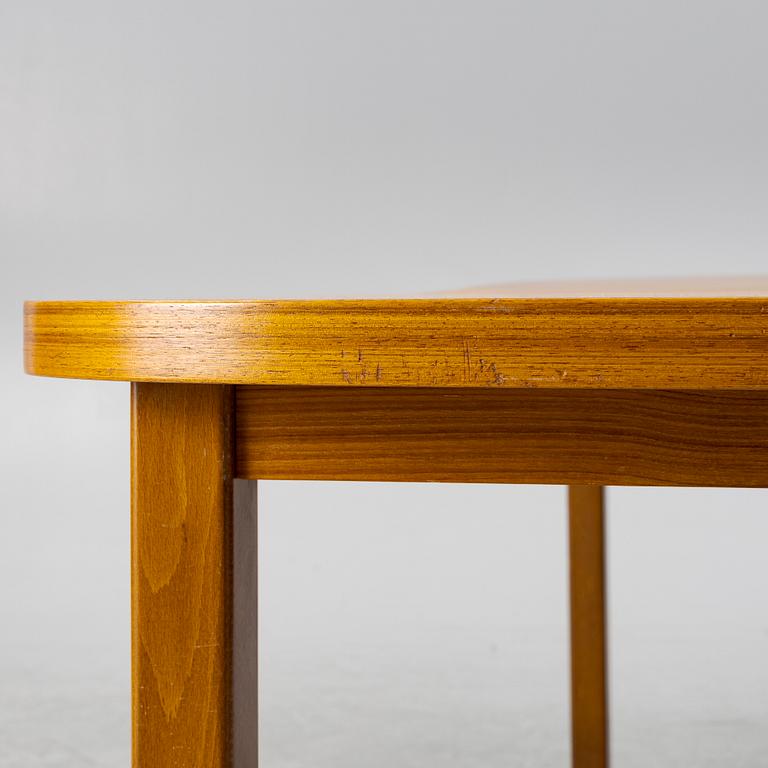 A dining table, 1950s/60s.