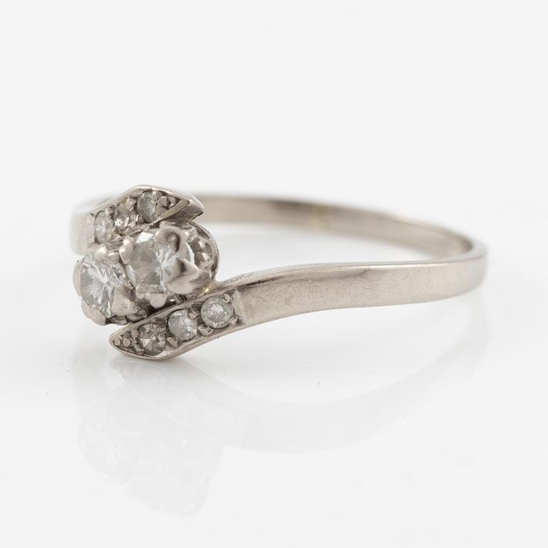Ring, 18K white gold with small diamonds.