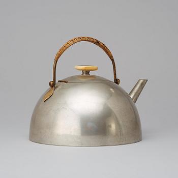 A Svenskt Tenn pewter teapot, Stockholm 1929.