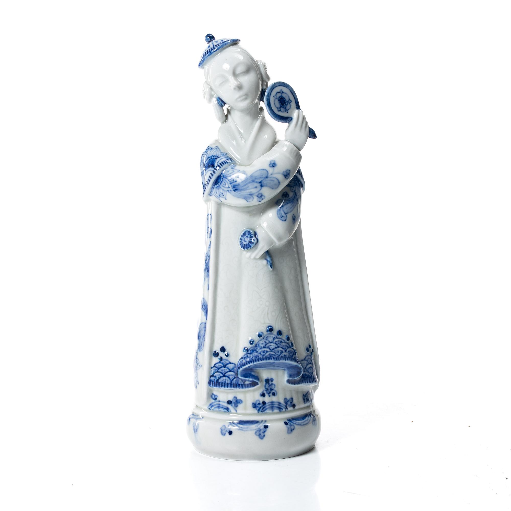 Georg Thylstrup, Figurine, model 1604, porcelain, Royal Copenhagen, Denmark, first half of the 20th century.