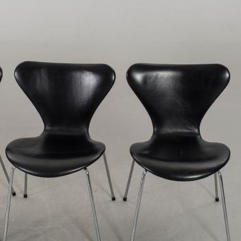 ARNE JACOBSEN, a set of four Sjuan chairs.