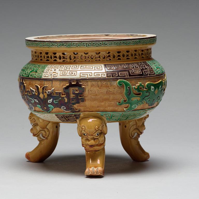 A tripod censer, China, presumably late Qing dynasty, circa 1900.