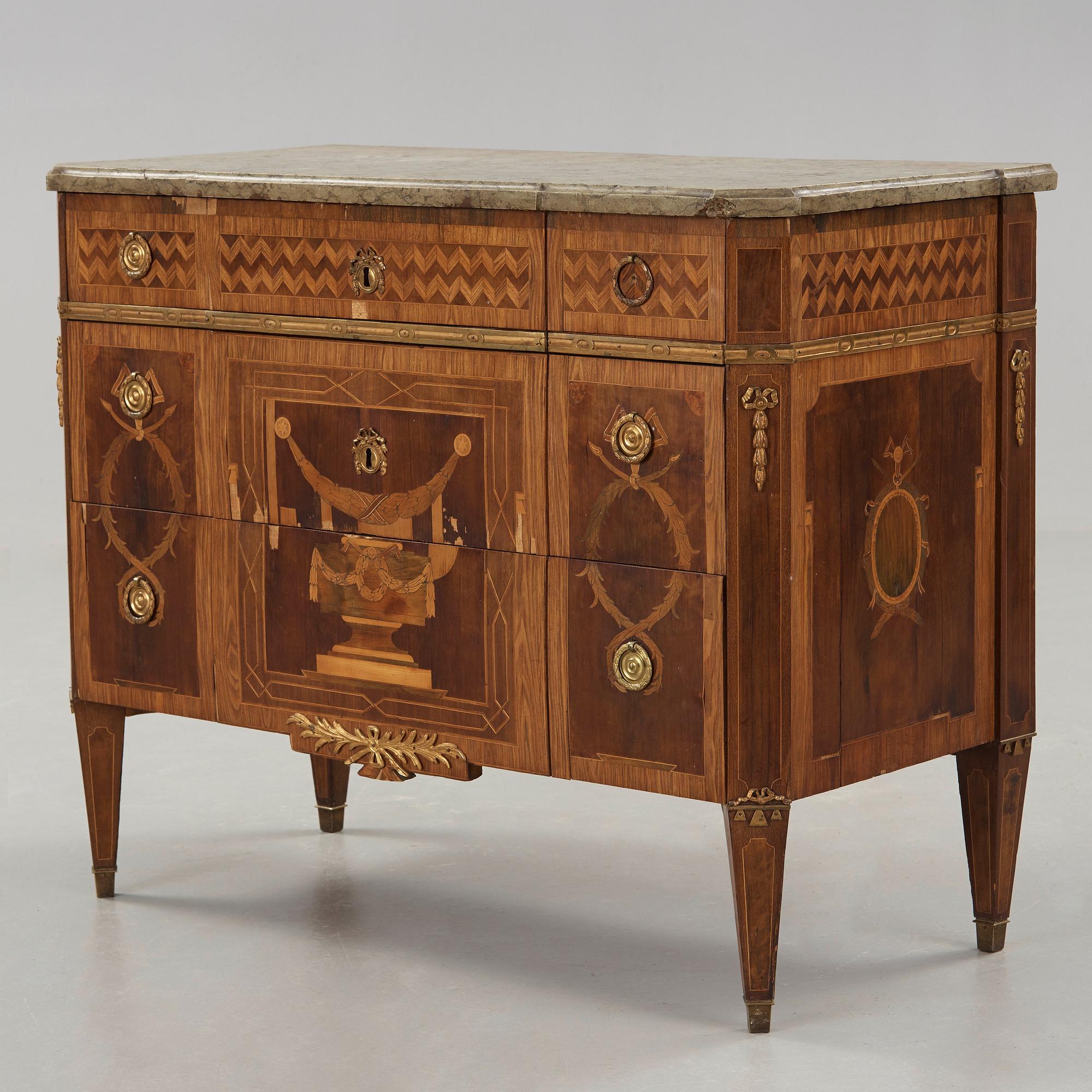 A Gustavian late 18th century commode by Anders Lundelius, master 1778.