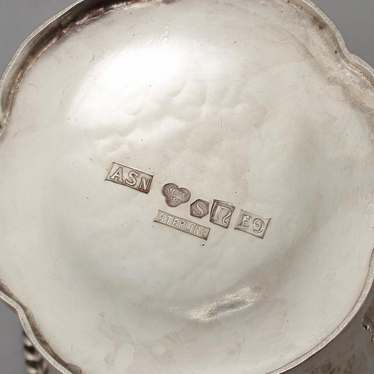 BÄGARE, sterlingsilver, A Södergren, Nässjö, 1955. 245 g.