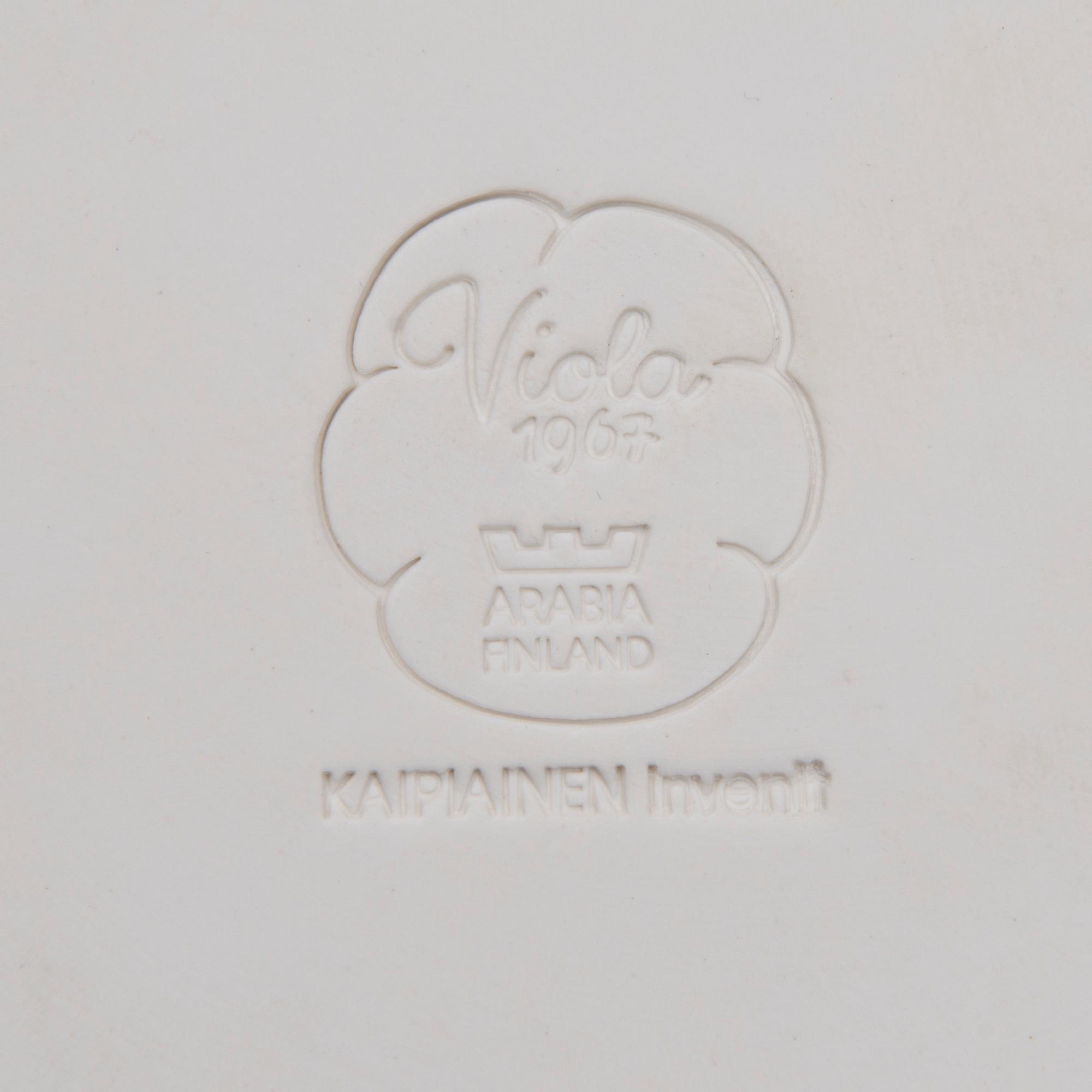 FAT, keramik, Birger Kaipiainen, märkt Viola 1967, Arabia Finland, Kaipiainen Invenit.