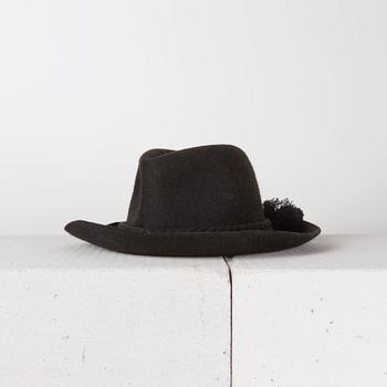 HATT, Hermès.