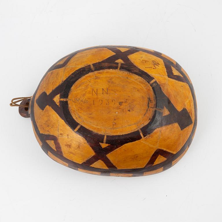 A birch bowl, signed NN and dated 24/10 1939.