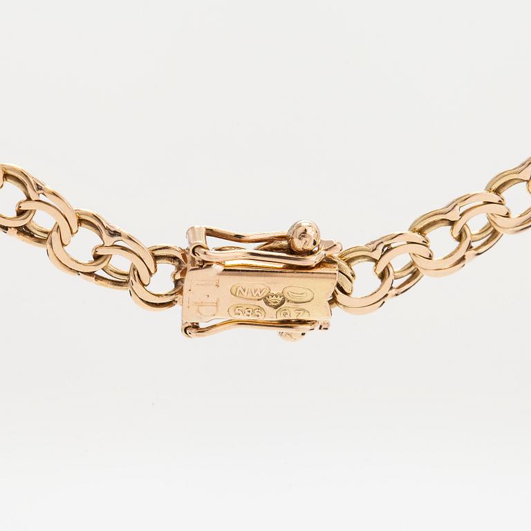 A 14K gold graduated Bismarck link necklace, Westerback, Helsinki 1969.