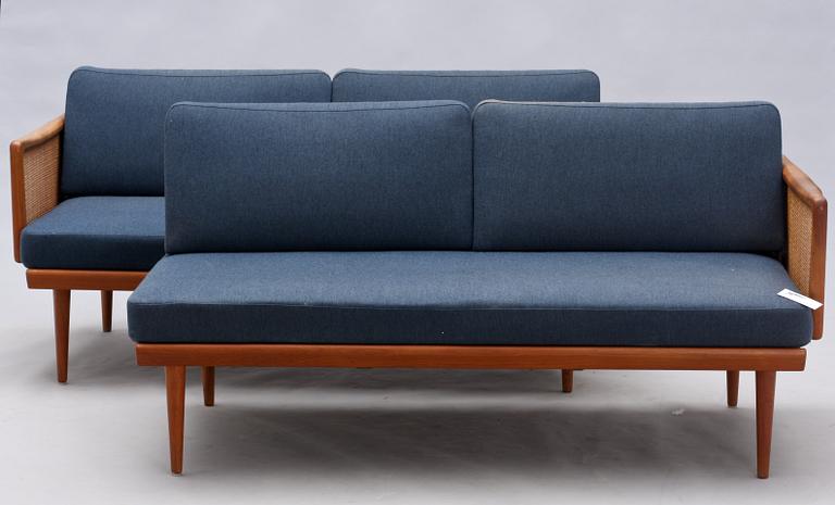 SOFFA MED SOFFBORD, Peter Hvidt & Orla Mølgaard Nielsen, France & Son, Danmark.