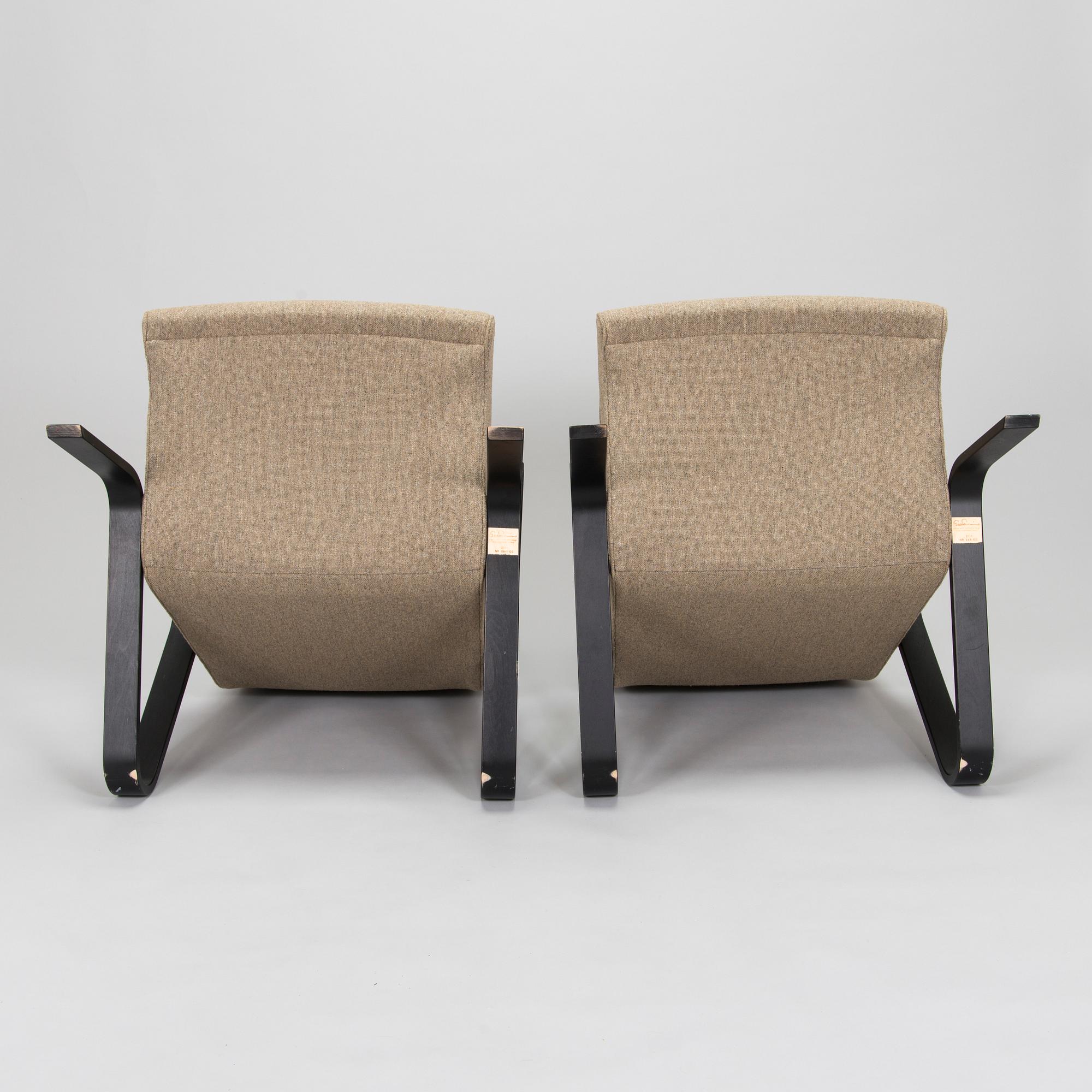 Eero Saarinen, nojatuolipari "Grasshopper", lisenssivalmistaja Tetrimäki Oy 2014.