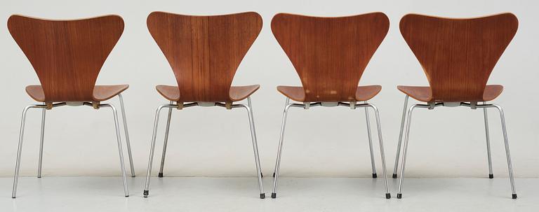 STOLAR, 4 st, "Sjuan", Arne Jacobsen för Fritz Hansen, formgiven 1955.