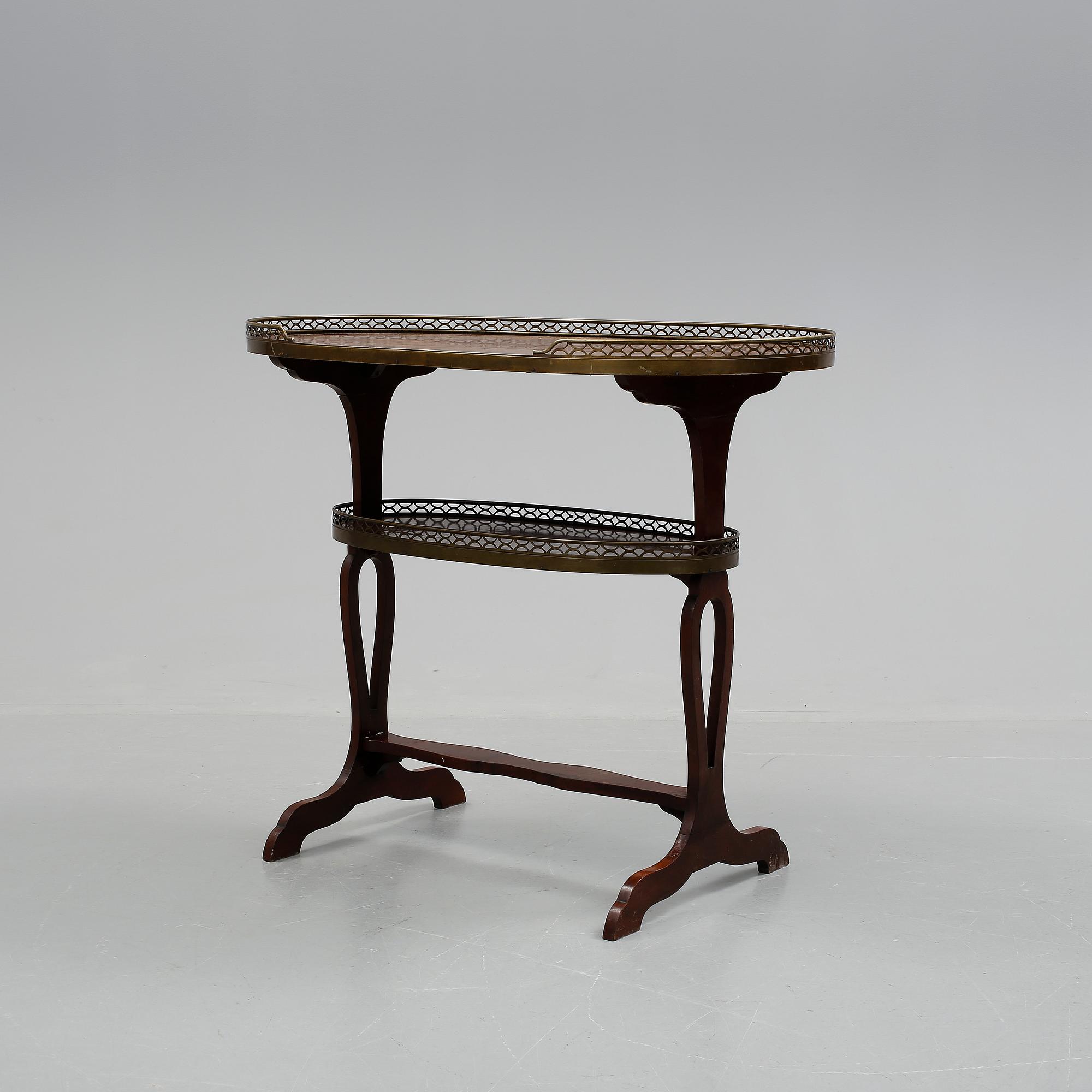 BORD, empirestil, omkring år 1900.