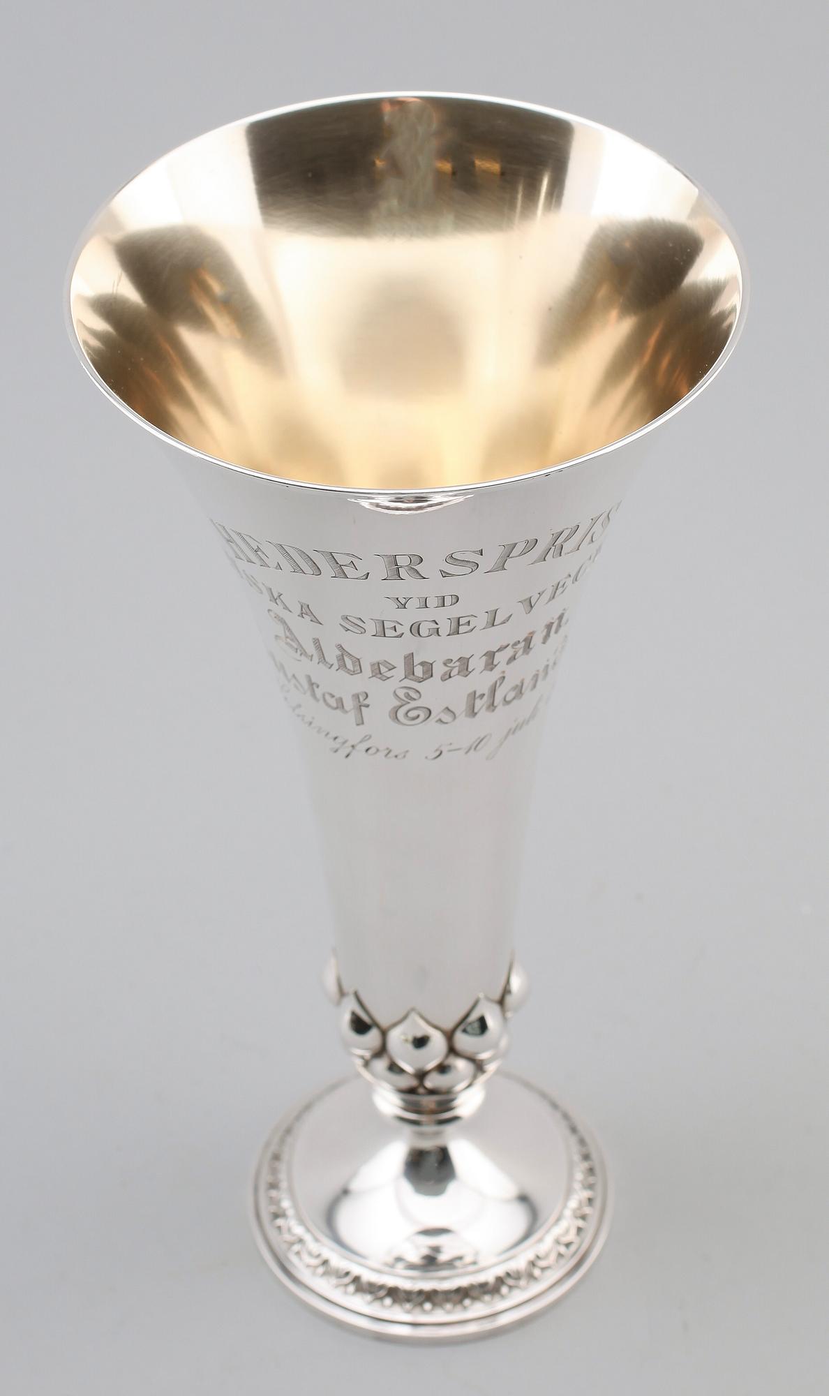 VAS, silver, omkring år 1900. Vikt 515 g.