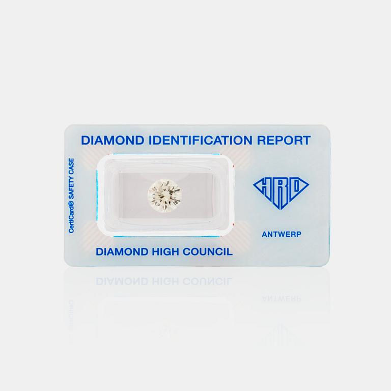 A loose brilliant-cut diamond, 3.00 cts, M/VS1 according to HRD certificate.