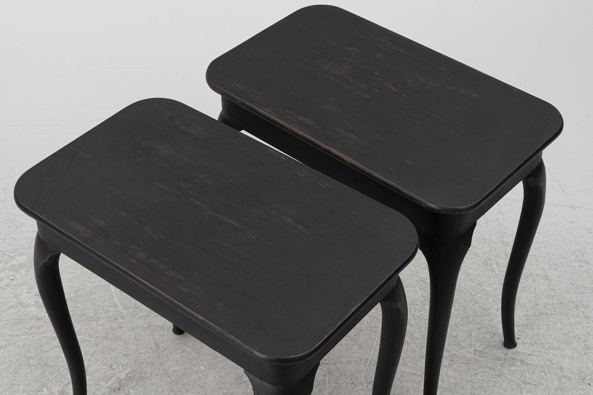 Sidobord, ett par, 1900-tal.