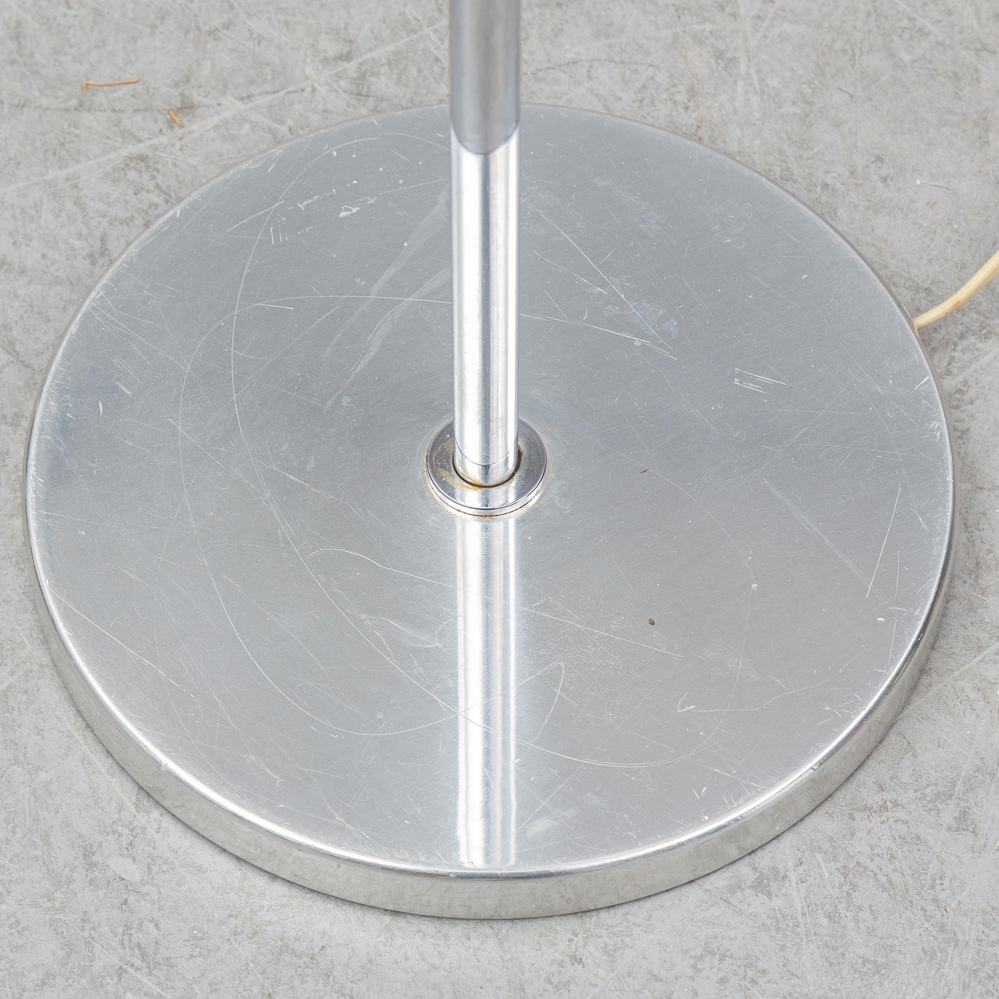 A pair of chrome standard lights from Bergbom.