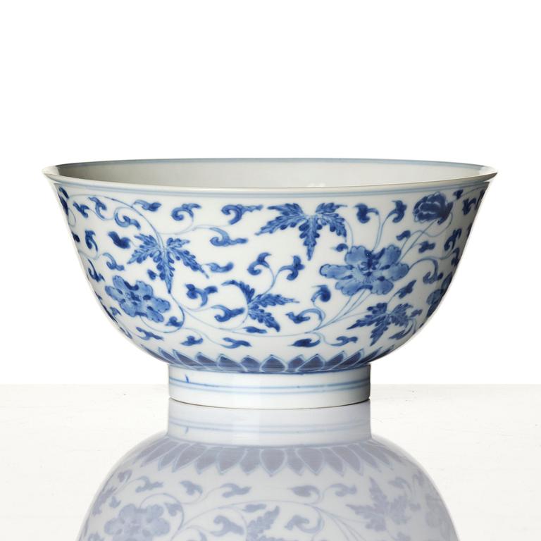 Skål, porslin. Qingdynastin, Kangxi (1662-1722).