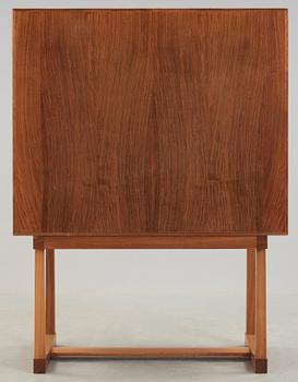Josef Frank, "Nationalmuseiskåpet", Firma Svenskt Tenn, modell 881, 1960-70-tal.