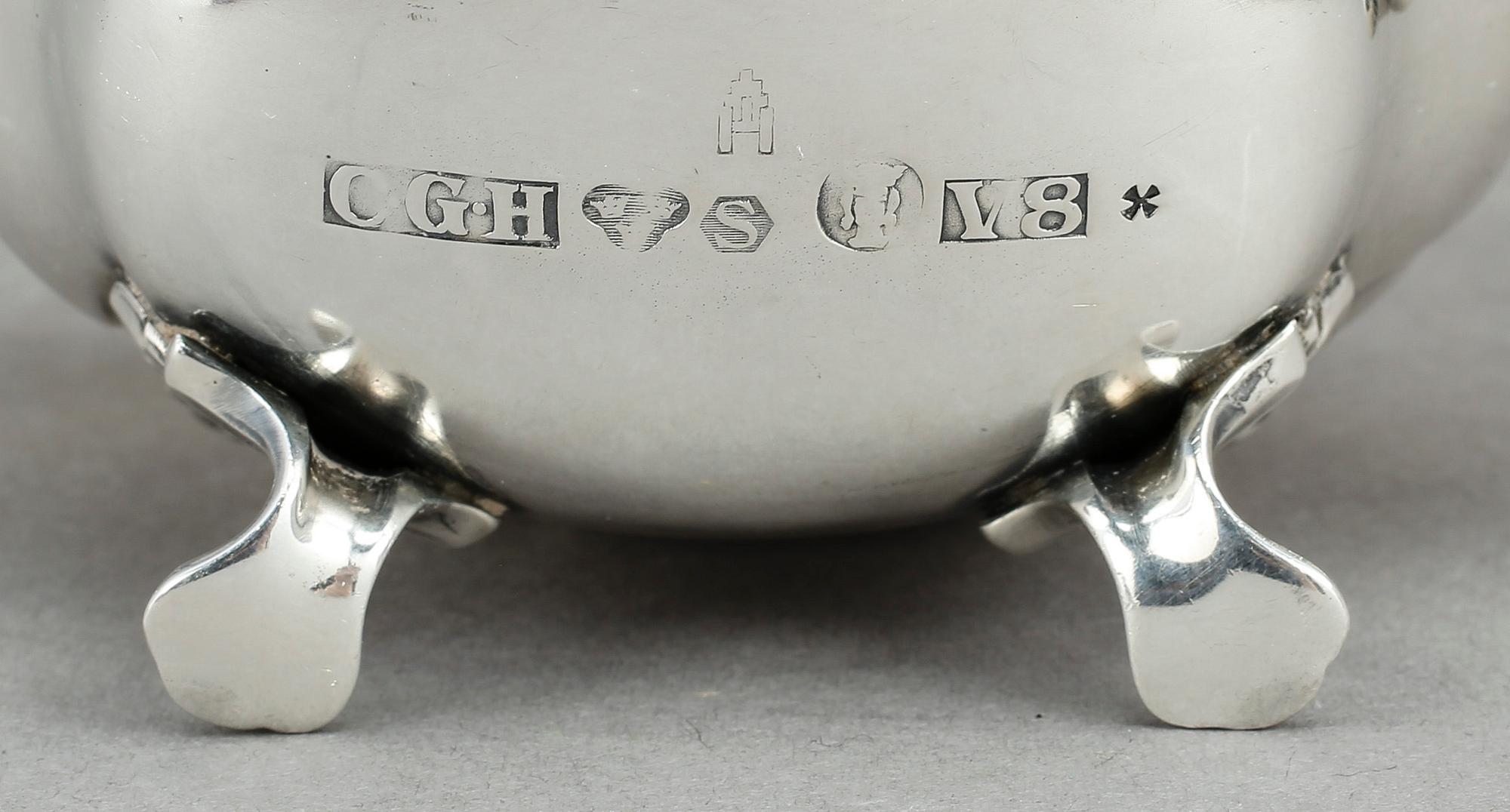KAFFESERVIS, 3 delar, silver, CG Hallberg, bland annat 1946. Total vikt ca 683g.