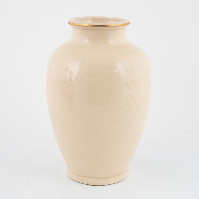 A Japanese Satsuma Vase, marked Satsutozan, 20th century.