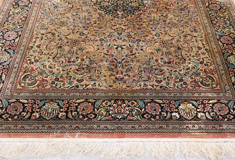 Matta, Orientalisk, silke, 275 x 183 cm.
