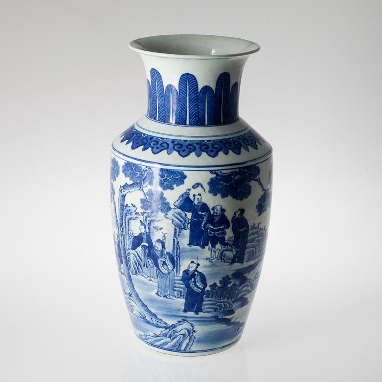 VAS, porslin, Kina sekelskiftet 1800/1900.