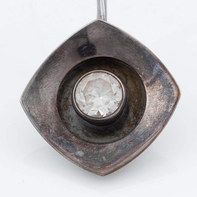 Alton, Pege (Karl-Erik Palmberg) cufflinks, rigid, silver with synthetic white stone.