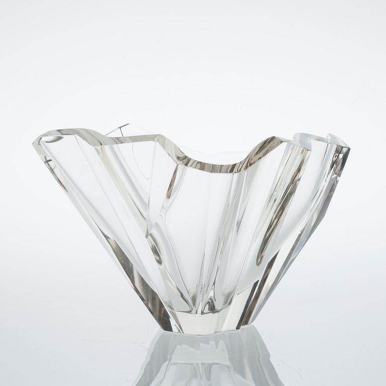 Tapio Wirkkala, A VASE.