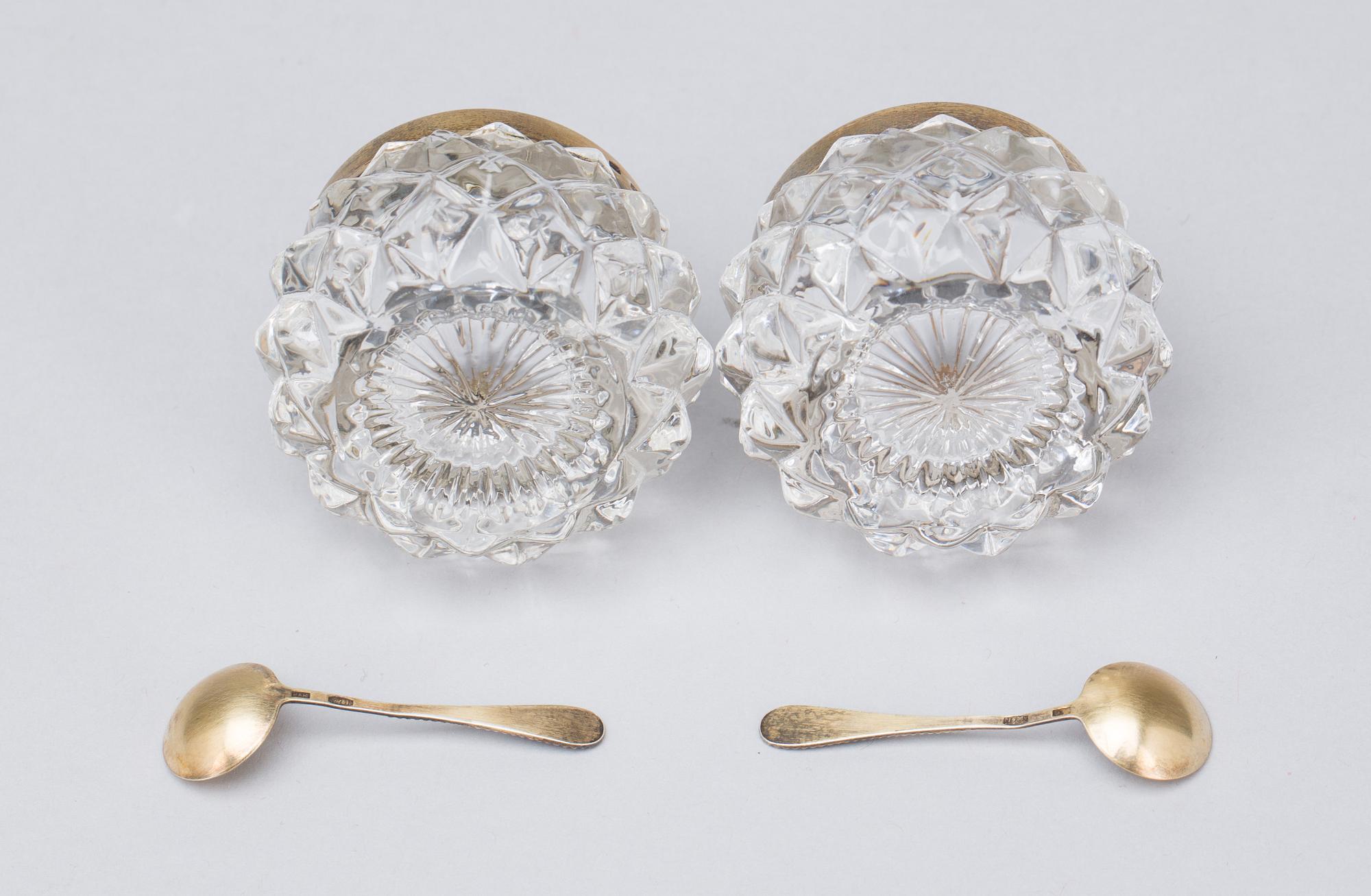 SALTKAR, ett par, silver och glas, Sovjetunionen. 1900-tal.