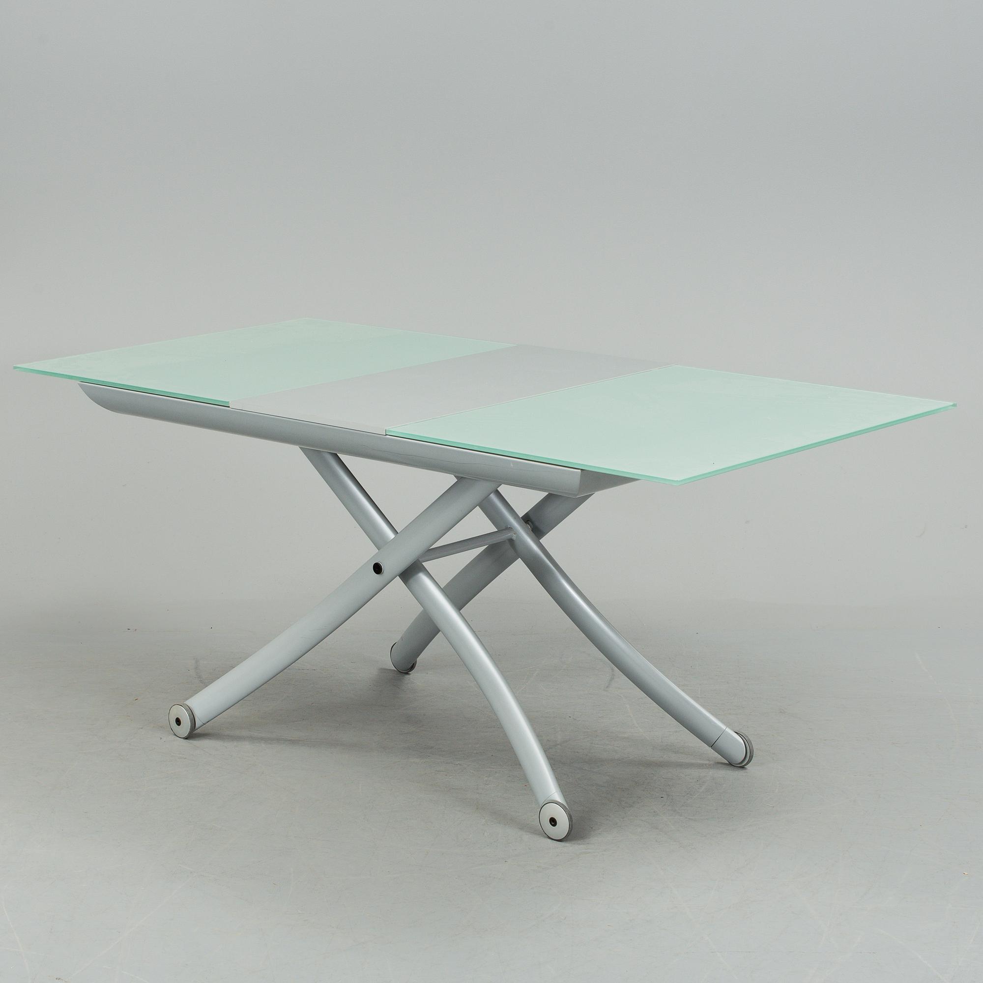 BORD, "Yo yo", Ligne Roset, 2000-tal.