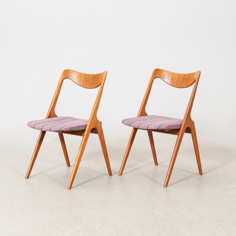 Chairs, a pair, probably Albin Johansson & Söner, Hyssna, second half of the 20th century.