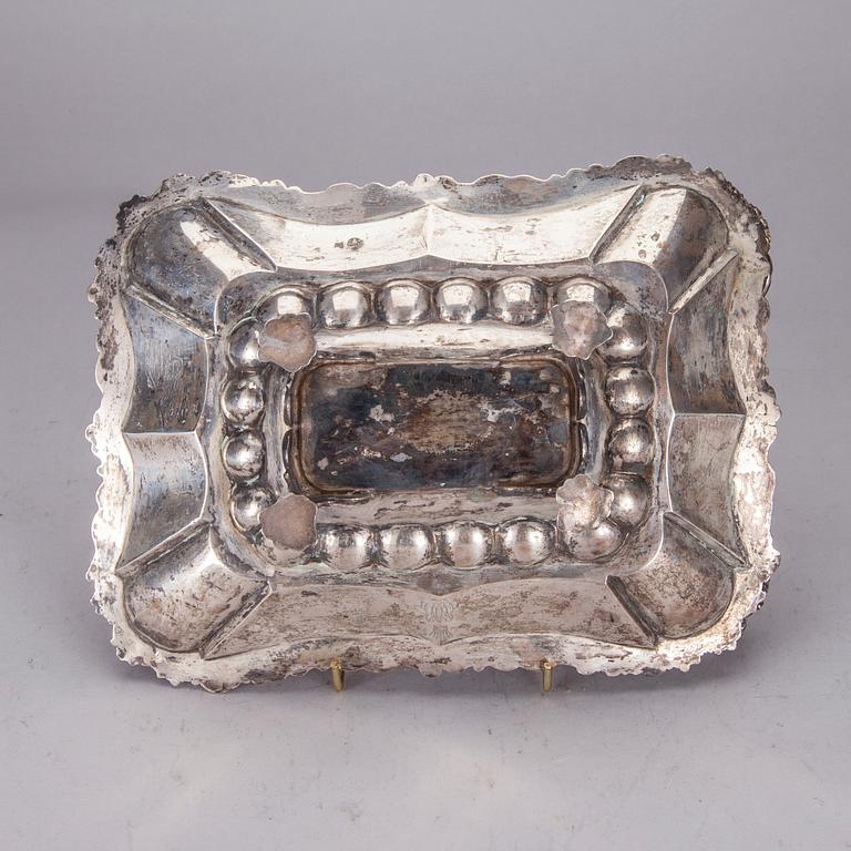 BRÖDKORG, silver, Wien, Österrike-Ungern 1836. Vikt ca. 655,4 g.