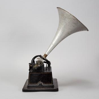 A Gem Edison PHONOGRAPH, circa 1900.