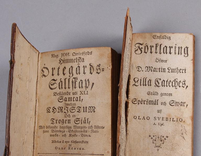 BIBLAR SAMT PSALM- OCH BÖNBÖCKER, 8 st, bla "Örtegårds Sällskap" av Mag Joh Qwirsfeld, Stockholm 1792.