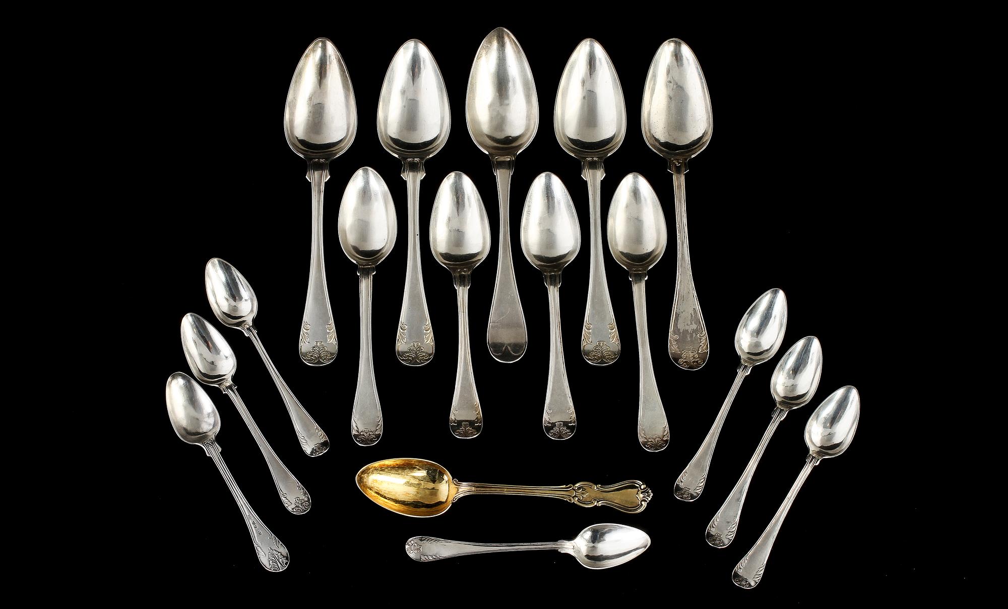 PARTI SILVER, 23 delar, 1800/1900-tal. 940 g.