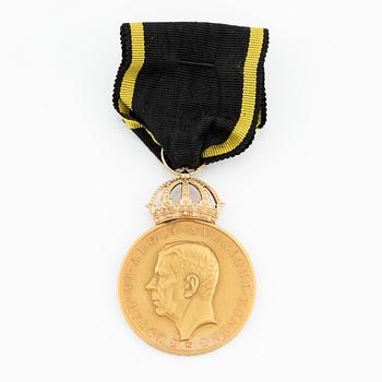 A gold medal, 'För trohet och flit', Kongl. Sällskapet Pro Patria, Gustaf VI Adolf, 1963.