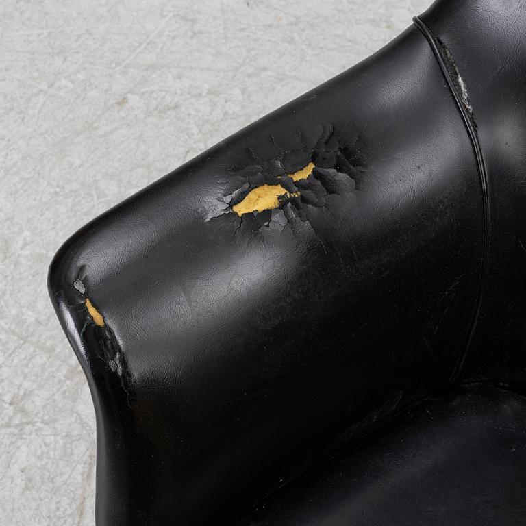 Carl Gustaf Hiort af Ornäs, armchair, "Caravelle", Puunveisto Oy - Träsnideri Ab, 1960s.